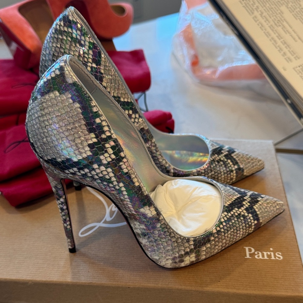 Snakeorint metallic Christian Louboutin